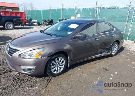 2014 Nissan Altima 2.5 S z USA, uszkodzony, nr VIN 1N4AL3AP3EN261826